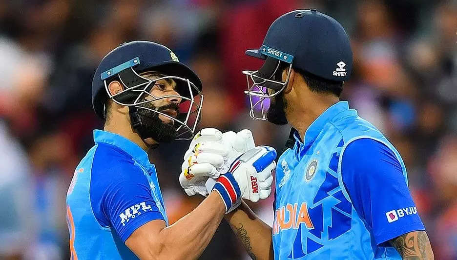 virat kohli records, T20 World Cup: વિરાટ કોહલીએ રચ્યો ઈતિહાસ, નોંધાવ્યો મોટો રેકોર્ડ - t20 world cup 2022 virat kohli becomes top run scorer in t20 world cup history