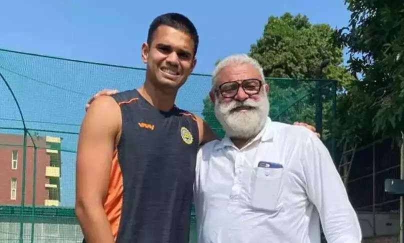 arjun tendulkar, યોગરાજે જણાવી અર્જુન તેંડુલકર સાથે બનેલી એક ઘટના, કેવી રીતે પિતા સચિનની યાદ અપાવી હતી - when injured arjuns two word reply convinced yograj singh he was mirror image of sachin tendulkar