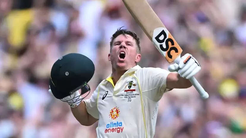 david warner, વોર્નરે ઈતિહાસ રચ્યો, આ રેકોર્ડ નોંધાવનારો ટેસ્ટ ક્રિકેટનો ફક્ત બીજો બેટર બન્યો - david warner becomes 2nd player after joe root to score double hundred in 100th test