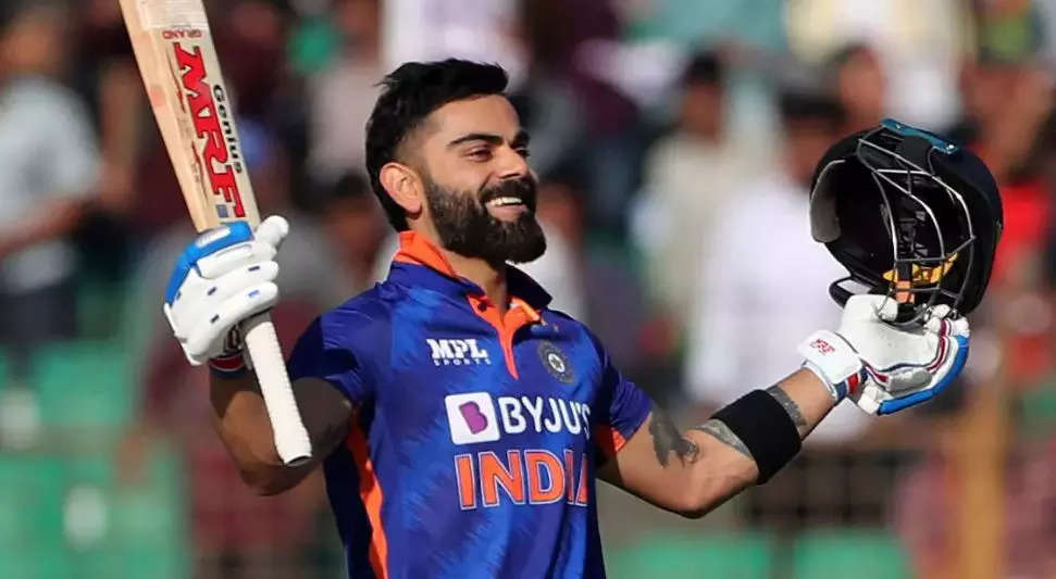virat kohli 72 century, કોહલીએ ત્રણ વર્ષ બાદ વન-ડે સદી ફટકારી પોન્ટિંગને પછાડ્યો, હવે ફક્ત સચિનથી પાછળ - virat kohli slams 72 international ton surpass ricky ponting second behind sachin tendulkar