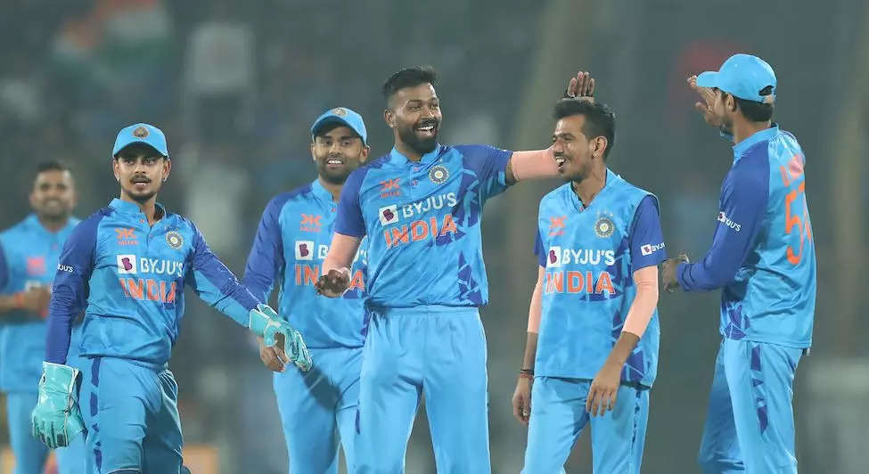 india vs sri lanka t20 series 2023, ત્રીજી T20: રાજકોટમાં ટીમ ઈન્ડિયાનો 'સૂર્ય' ઝળક્યો, શ્રીલંકાને હરાવી ભારતે સીરિઝ જીતી - india vs sri lanka 3rd t20 rajkot suryakumar yadav century help team india to win another bilateral series at home