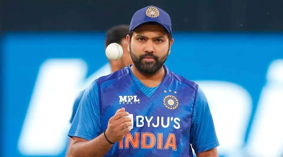 rohit sharma, પોતાની T20 કારકિર્દી અંગે રોહિત શર્માએ આપ્યું મોટું નિવેદન - india vs sri lanka 1st odi rohit sharma does not want to give up t20 format