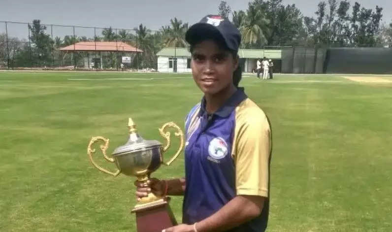 woman cricketer rajashree swain, ભારતીય મહિલા ક્રિકેટરનો મૃતદેહ જંગલમાં ઝાડ સાથે લટકેલો મળ્યો, માતાએ કોચ પર લગાવ્યો આરોપ - body of woman cricketer rajashree swain found hanging in odisha forest
