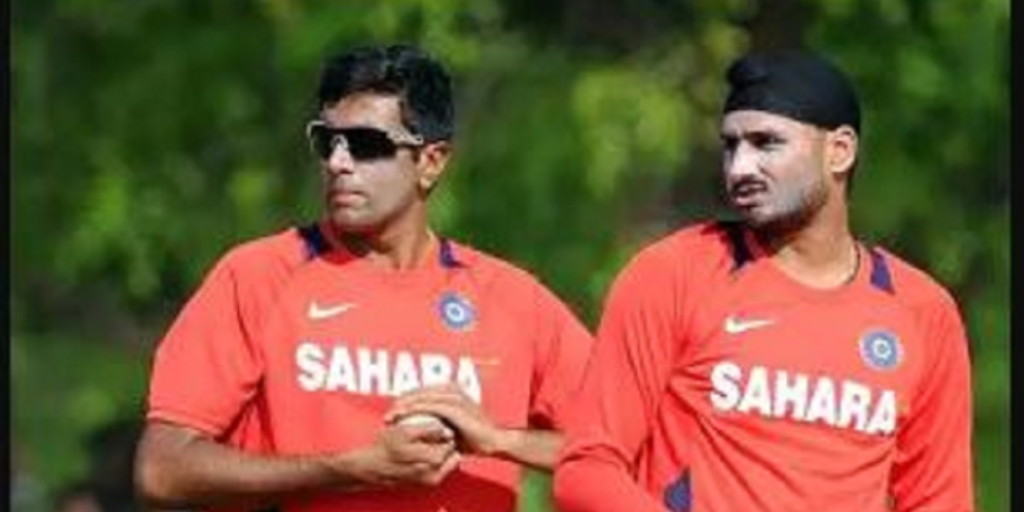 india australia test series, તો શું ટેસ્ટ ક્રિકેટમાં ઓસ્ટ્રેલિયા સામે વિકેટ લેવાનો હરભજનનો રેકોર્ડ તોડશે આર.અશ્વીન? - r ashwin can break harbhajan singhs record of taking test wickets against australia