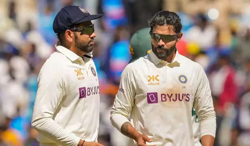 ravindra jadeja, પ્રથમ ટેસ્ટઃ ઓસ્ટ્રેલિયા સામે ધમાકેદાર જીતના હીરો રહેલા જાડેજાને ઝાટકો, ICCએ ફટકાર્યો દંડ - india vs australia 1st test 2023 ravindra jadeja fined for applying soothing cream without umpires consent