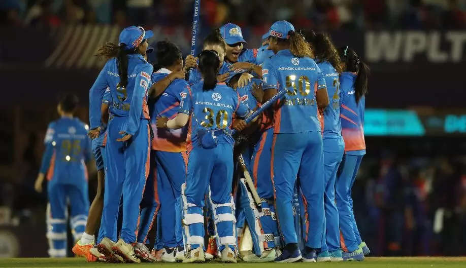 Mumbai Indians Women Premier League Champion, WPLની પ્રથમ ચેમ્પિયન ટીમ બની મુંબઈ ઈન્ડિયન્સ, ફાઈનલમાં દિલ્હી કેપિટલ્સને પરાજય આપ્યો - womens premier league 2023 mumbai indians become first champions of wpl beat delhi capitals in final