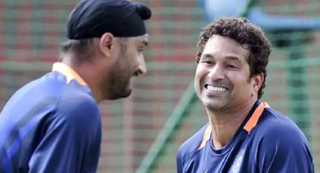 Sachin talks about Harbhajan Singh, Sachin Tendulkar: રનઅપ છોડીને વારંવાર મળવા પહોંચી જતો હતો હરભજન, કારણ જાણીને હસીને લોટપોટ થઈ ગયા હતા સચિન તેંદુલકર - sachin tendulkar talks about funny first interaction with harbhajan singh