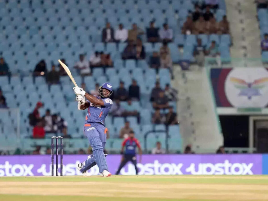 IPL 2023: Kyle Mayersએ ડેબ્યૂ મેચમાં જ મચાવી ધૂમ, DCના બોલર્સની કરી જોરદાર ધોલાઈ 2 IPL 2023: Kyle Mayersએ ડેબ્યૂ મેચમાં જ મચાવી ધૂમ, DCના બોલર્સની કરી જોરદાર ધોલાઈ