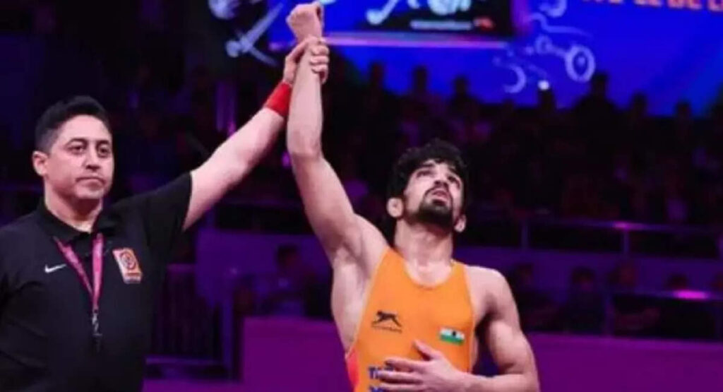 asian wrestling championships, Wrestling: 19 વર્ષના અમન સહરાવતનો કમાલ, એશિયન રેસલિંગ ચેમ્પિયનશિપમાં ભારતને અપાવ્યો પહેલો ગોલ્ડ - aman sehrawat wins gold medal at asian wrestling championships