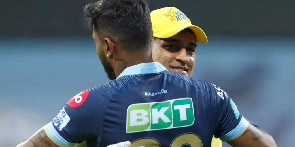 dhoni and hardik toss, GT vs CSK: ટોસ પહેલાં હાર્દિક-ધોની વચ્ચે શું થયું હતું? વારંવાર કોઈન ફ્લિપ કરતા થઈ ચર્ચાઓ - hardik and dhoni coin toss flip moment