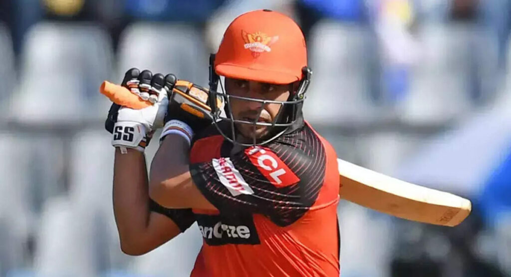 vivrant sharma record, IPL MI vs SRH: કોણ છે વિવરાંત શર્મા? 23 વર્ષના ખેલાડીએ પોતાની પહેલી જ મેચમાં ફિફ્ટી ફટકારી રચી દીધો ઈતિહાસ - srh opener vivrant sharma maiden fifty in debut ipl match against mumbai indians