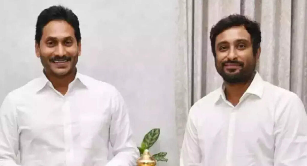 Ambati Rayudu: ટીમમાં પસંદગી ન થવા પર ગુસ્સામાં લીધી હતી નિવૃત્તિ, હવે પોલિટિક્સમાં એન્ટ્રી કરશે ધોનીનો સાથી - former indian cricketer ambati rayudu to join politics soon