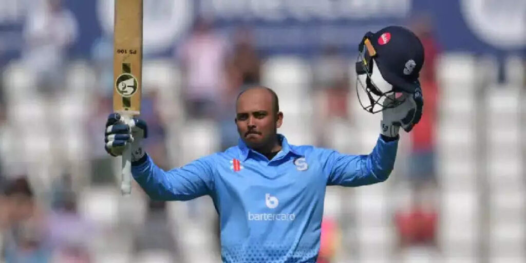 Prithvi Shaw Double Century In ODI,કાઉન્ટી ક્રિકેટમાં પૃથ્વી શોની વિસ્ફોટક બેટિંગ, વનડેમાં ડબલ સેન્ચુરી મારી; 153 બોલમાં 244 રન કર્યા - prithvi shaws explosive batting in county cricket scored double century
